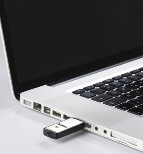 hama USB 2.0 stick mémoire Flash Drive 