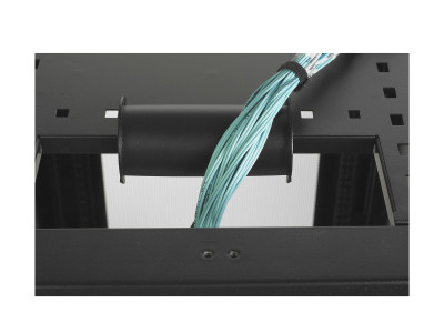 APC : CABLE FALL pour NETSHELTER RACKS et ENCLOSURES (QTY 2)