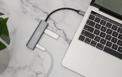 DIGITUS Hub USB-C, 4 ports, 2x USB A + 2x USB-C, gris foncé