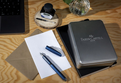 FABER-CASTELL Set d'écriture Essentio Aluminium, bleu