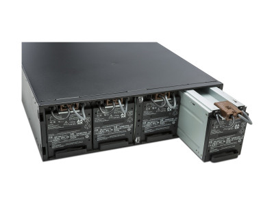 APC : 192V 5 et 8KVA RM batterie pack . (233.20kg)